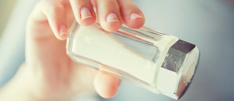Salz und Wasser: Welche Wirkung haben sie zusammen auf unseren Körper